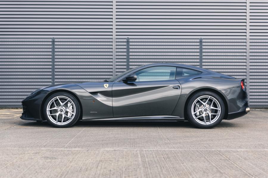  Ferrari F12berlinetta 2014 года  (UK) (фото 199 из 276)